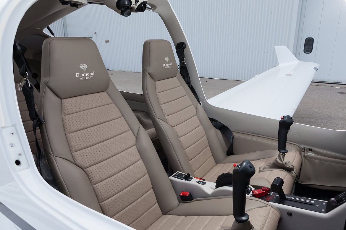 2026 Diamond DA40 NG, photo 2
