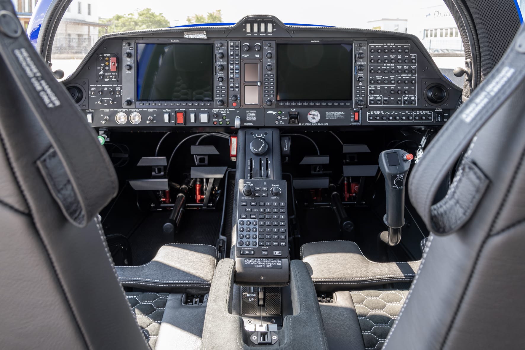 Diamond DA 62 (OE-FLP), photo 5